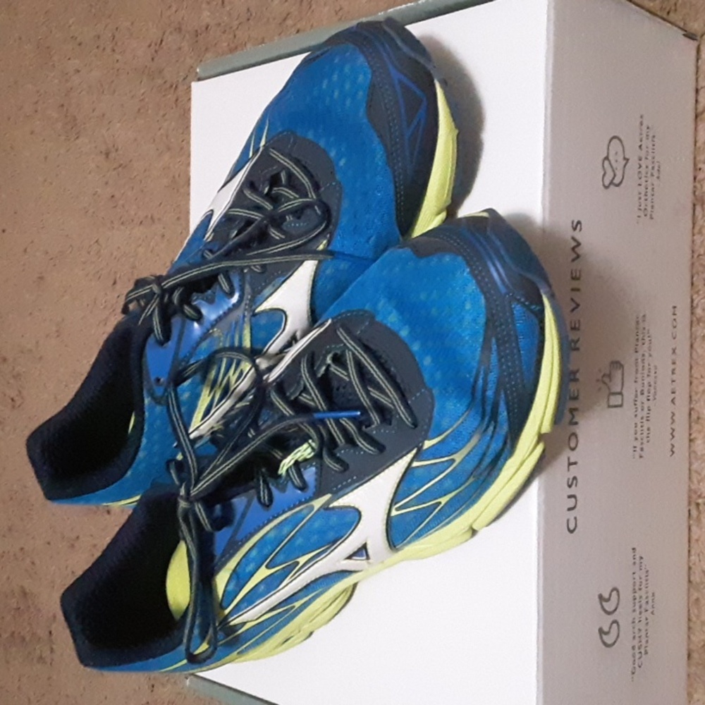 Mizuno Wave Catalyst (low mileage)